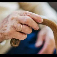 جذب نیرو مراقب ازسالمند