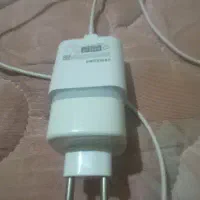 شارژر کامل  به همراه تبدیل رینگ لایت دار
