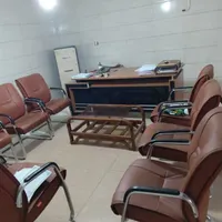میز مدیریتی با ۷ عدد صندلی و میز وسط