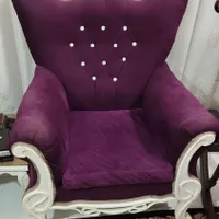 مبل طرح لبخند در حد