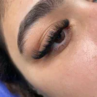 استخدام اکستنشن کار مژه