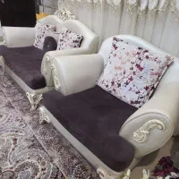 مبل ۷ نفره همراه با میز ناهار خوری  در حد نو