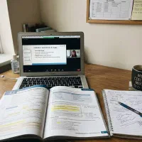 آموزش تخصصی آیلتس و مکالمه روان (آنلاین)