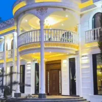 شرکت خدماتی نظافتی فوق حرفه ای معراج