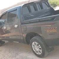 تویوتا هایلوکس ۲۷۰۰ مدل ۲۰۱۴