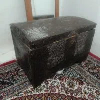 صندوقچه قدیمی تقریباً آنتیک محسوب میشه