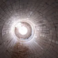 کارگر تخریب و نسوز کاری کوره القایی