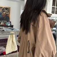 مانتو پاییزه کرم بژ نو  استردار