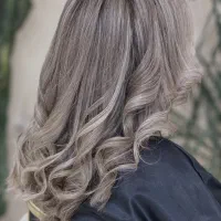 مدل برای رنگ مو