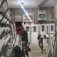 در پنجره یو پی وی سی وآلومینیوم،توری پلیسه،تعمیرات