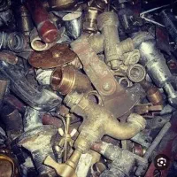 خریدار انواع ضایعات آهن وفلزات