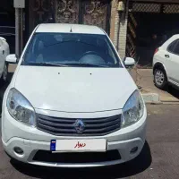 رنو ساندرو اتومات مدل ۹۵