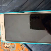 گوشی honor کیفیت خوبی داره با حافظه 2.0 گیگابایت|موبایل|شوش, |دیوار