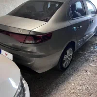 تارا وی 4 تیتانیوم