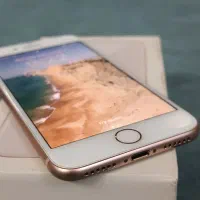 تمیزترین آیفون 8 رزگلد قم|موبایل|قم, میرزائیه|دیوار