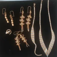 ۳۶ گرم طلا با فاکتور  ۲۰۰ هزار تومن بالای تابلو