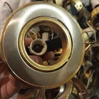 کلید و پریز و چراغ هالوژن