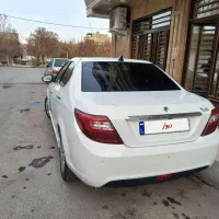 دنا پلاس ۵دنده|خودرو سواری و وانت|قم, چهل درخت‎|دیوار