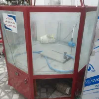 یک دستگاه آکواریوم ماهی قزل زنده