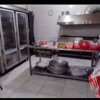 مغازه زیرزمین