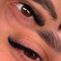 اکستنشن مژه با ماندگاری بالا،بدون آسیب