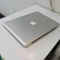 لپ تاپ مک بوک پرو (اپل)