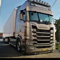 راننده پایه یک جهت کار با تریلی در انبار نفت ری