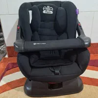 صندلی کودک تمیز و سالم