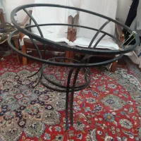 میز گرد فلزی