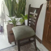 صندلی چوبی