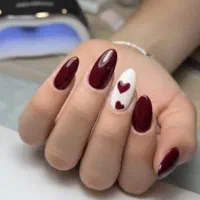آموزش کاشت ناخن (۳ملیون )