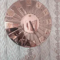 ساعت،قفس سینما خانگی،حوله و تعدادی وسیله منزل