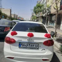 گل مانلی|گل مصنوعی|قم, باغ شریفی|دیوار