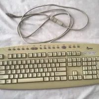 صفحه کلید قدیمی جنیوس Genius KWD 910