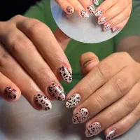 کاشت ناخن پروتئین آرایش دائم(بلوار مدرس)