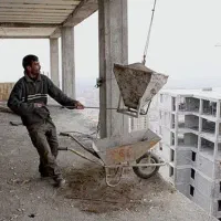 به ۱۵ نفر نیروی اقا جهت کار ساختمانی نیازمندیم