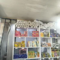 کارگر دکه شیفت شب