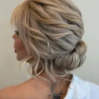 باموادمدل پوست دیپلم کراتین مژه ناخن رنگ ومش آموزش|خدمات آرایشگری و زیبایی|تهران, آذربایجان|دیوار