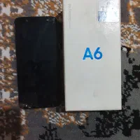 دو عدد گوشی همراه نیاز به تعمیر