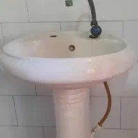 روشویی قدیمی کارکرده