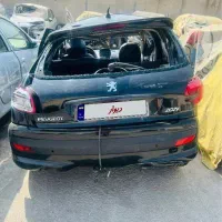 تصادفی پژو۲۰۷تیو فایومشکی مدل ۱۴۰۱ سقف شیشه پانا|خودرو سواری و وانت|تهران, شهید فکوری|دیوار