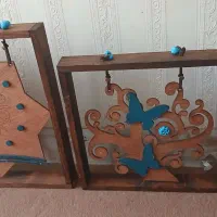 ساعت و آویز چوبی