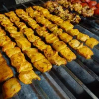 تعدادی نیروی تهیه غذا