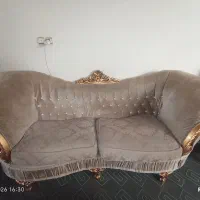 مبل نیمه سلطنتی