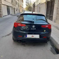 الفارو مئو جولیتا فول در حد