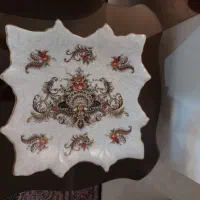 شیرینی خوری زیر خاکی