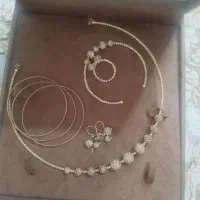 سرویس طلا وستا النگو