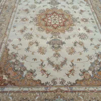 دو عدد فرش ۹ متری کرم در حد نو