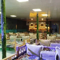 نیروی اشپز خانه شیفت صبح 8الی 16شیفت شب 16الی24