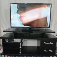 تلوزیون ۴۲ اینچ